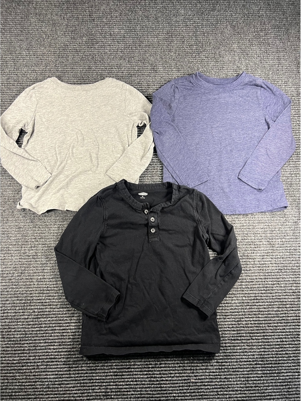 Old Navy Boys' Long Sleeve T-Shirt Bundle - Size 4T, Gray, Black, and Blue
